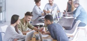 Hybrid Project Management - Combining Traditional with Agile Methods